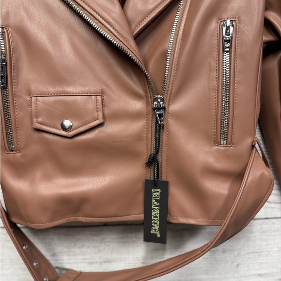 NWT BLANK NYC  moto jacket  vegan zip close belted Size M - Picture 5 of 5